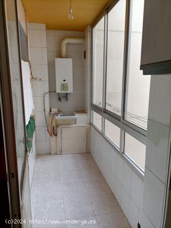 VENTA PISO 4 DORMITORIOS - LEON