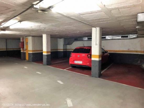 Alquiler de plazas de parking en la calle Ricart 4-6 - Barcelona - BARCELONA