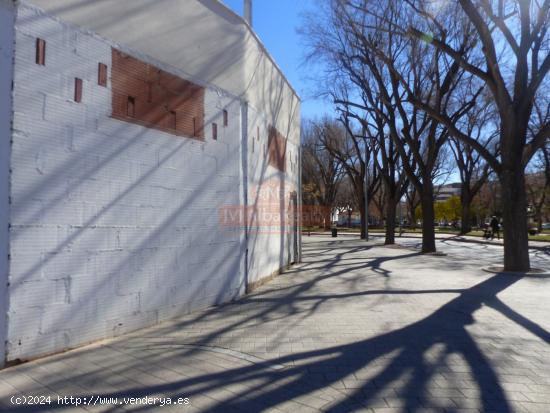 LOCAL SEMIACONDICIONADO PARA CUALQUIER TIPO DE NEGOCIO - ALBACETE