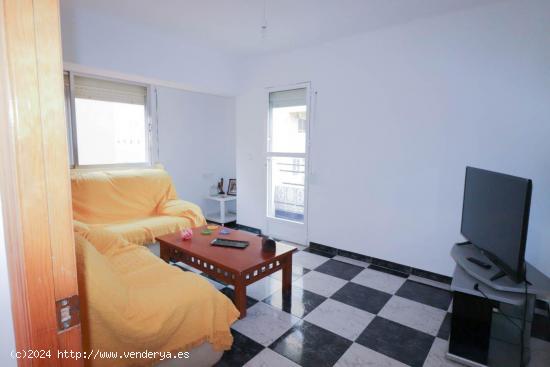 PISO EN VENTA EN ZONA SANTA ISABEL - ALMERIA