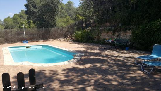 CHALET CON PISCINA INDEPENDIENTE Y GARAJE - GUADALAJARA