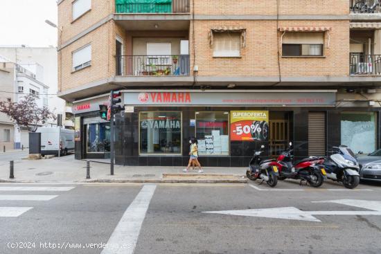 Local comercial con mucha visibilidad y mucho paso de gente - VALENCIA