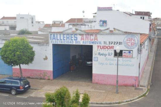 Nave de unos 200 m2 aprox.-Enfrente del Puente Romano - BADAJOZ