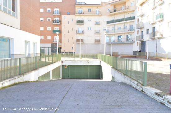  Se Vende Plaza de Garaje - BADAJOZ 