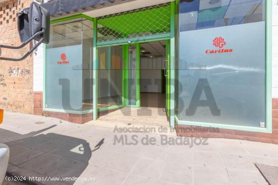 LOCAL COMERCIAL EN MONTIJO - BADAJOZ