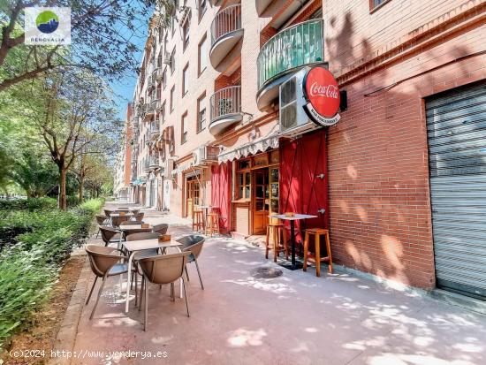  Bar en venta en calle Joaquina Eguaras de  Granada - GRANADA 