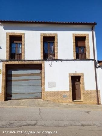 ADOSADO EN VENTA EN PUEBLA DE SANCHO PÉREZ - BADAJOZ