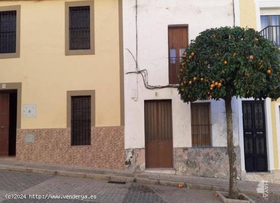 Chalet adosado en venta en Calle Virgen De Soterraño, 06160, Barcarrota - BADAJOZ