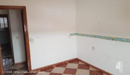 Piso en venta en Calle Virgen De Gracia (Santa Marta) - BADAJOZ