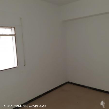 Piso en venta en Calle Pilar, 3º, 06200, Almendralejo (Badajoz) 30.000 € - BADAJOZ