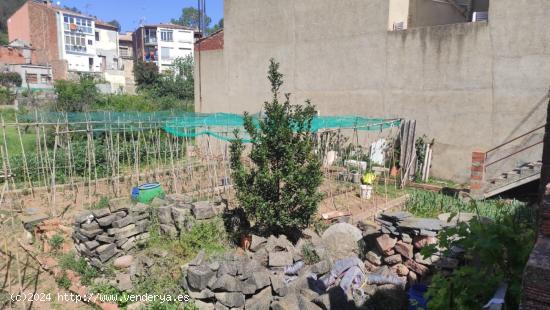 TERRENY IDEAL PER CONSTRUIR EN EL CENTRE DEL POBLE - BARCELONA