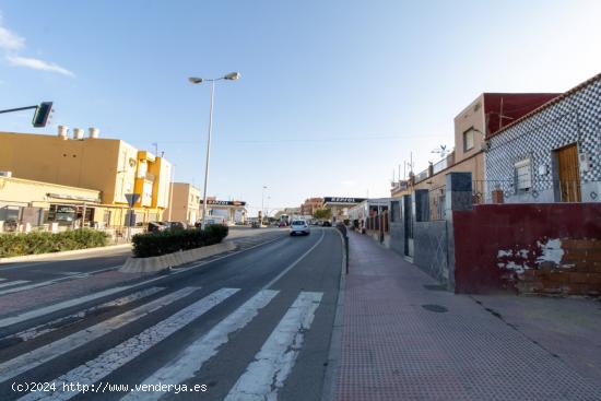 OPORTUNIDAD EN BENAHADUX - ALMERIA