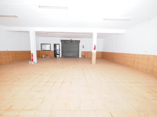 SE VENDE LOCAL COMERCIAL EN GRANOLLERS, ZONA PONENT - BARCELONA