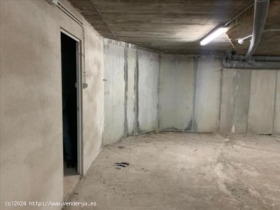 SE VENDE PLAZA DE PARKING 12M2 CON TRASTERO EN GUARDIOLA DE BERGUEDÀ, ZONA CENTRO - BARCELONA