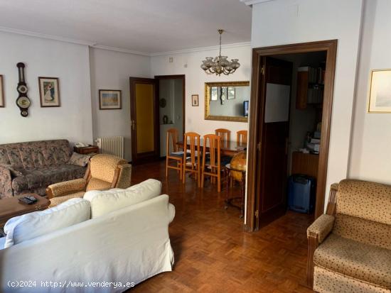 Redfrin Vende Estupenda Vivienda - MADRID