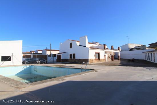 FINCA EN TÁLIGA CON VIVIENDA PARA ENTRAR A VIVIR!!! - BADAJOZ