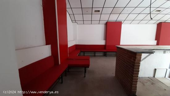 Bajo comercial junto Plaza Cetina - MURCIA