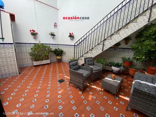 CASA DE 2 PLANTAS LISTA PARA ENTRAR A VIVIR - CORDOBA