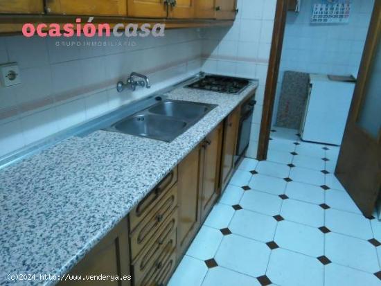 PISO CON COCHERA A LA VENTA - CORDOBA