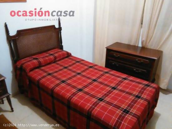 PISO CON COCHERA A LA VENTA - CORDOBA