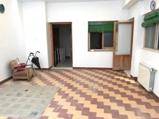 LOCAL Y PISO CON TEJADO NUEVO EN EL CENTRO DE BELMEZ - CORDOBA