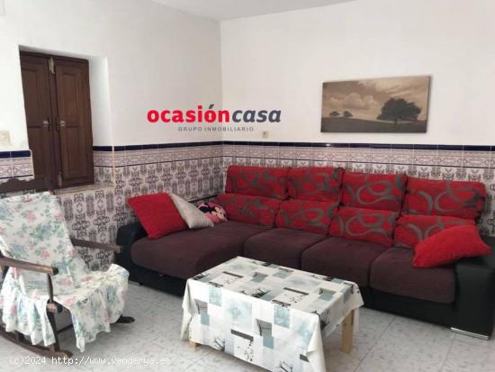 CASA CON TEJADO NUEVO EN PICONCILLO - CORDOBA