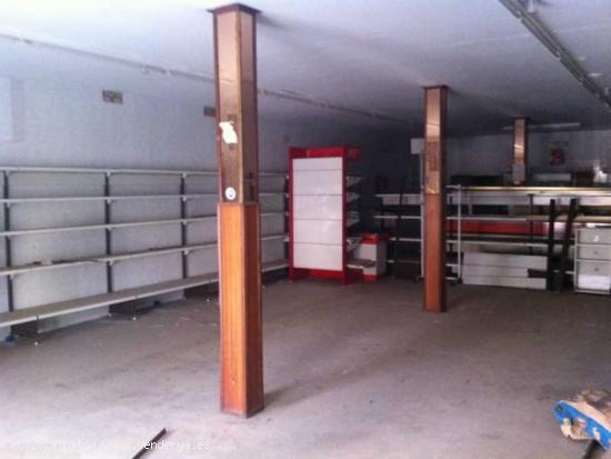 LOCAL COMERCIAL EN ZONA DE PASO POR SOLO 32.000€ - CORDOBA