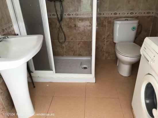 CASA CON TEJADO NUEVO EN EL PORVENIR POR SOLO 16.000€. - CORDOBA