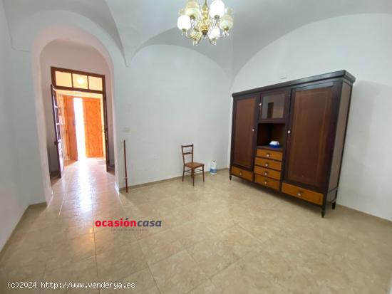 CASA CON TEJADO NUEVO EN PUEBLONUEVO - CORDOBA