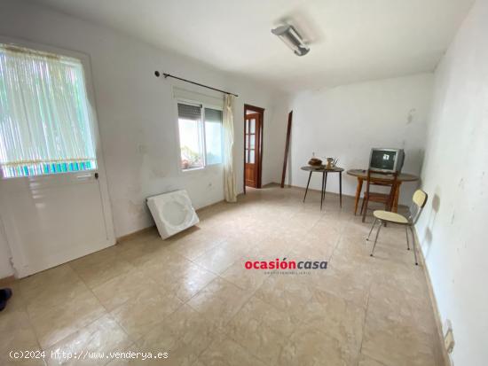 CASA CON TEJADO NUEVO EN PUEBLONUEVO - CORDOBA