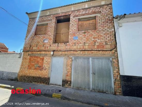 CASA DE 2 PLANTAS CON COCHERA EN CONSTRUCCION - CORDOBA