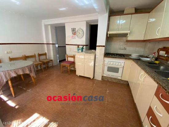 CASA CON TEJADO NUEVO A LA VENTA - CORDOBA