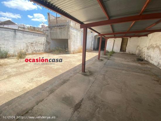  PISO CON GRAN COCHERA A LA VENTA - CORDOBA 