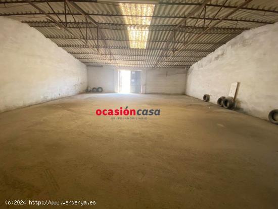 PISO CON GRAN COCHERA A LA VENTA - CORDOBA