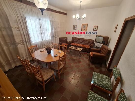 CASA A LA VENTA EN LA ZONA DE LA GOTERA - CORDOBA