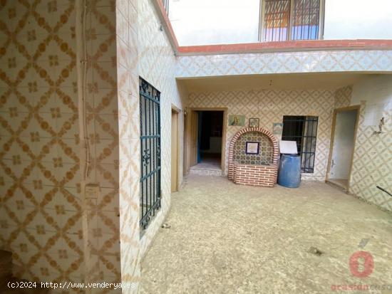 GRAN CASA PARA REFORMAR JUNTO LA RIBERA - ¡BAJADA DE PRECIO! - CORDOBA