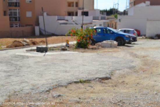 GRAN TERRENO CON CASA ANTIGUA SITUADO CERCA DEL CORTE INGLES - LAS LAGUNAS - MALAGA