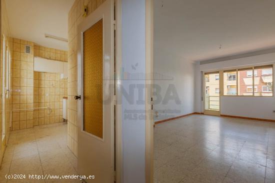 PISO EN VENTA EN AVENIDA RICARDO CARAPETO ZAMBRANO, 49 - BADAJOZ