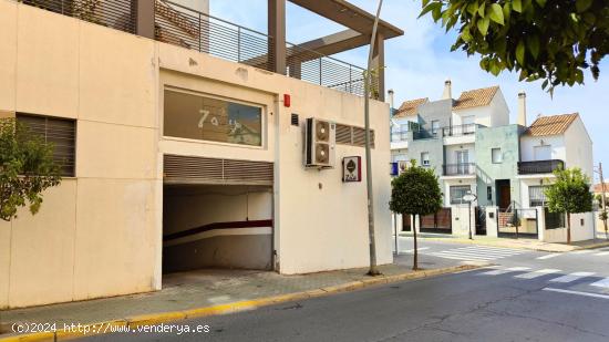 OPORTUNIDAD: VENTA DE PLAZAS DE GARAJE JUNTO FARMACIA CORRALES - ZAMORA