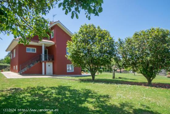 CASA CON HERMOSA FINCA EN LUBRE (BERGONDO) - A CORUÑA