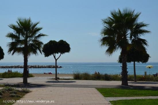 Parcela de 475 m2 al borde del mar - TARRAGONA