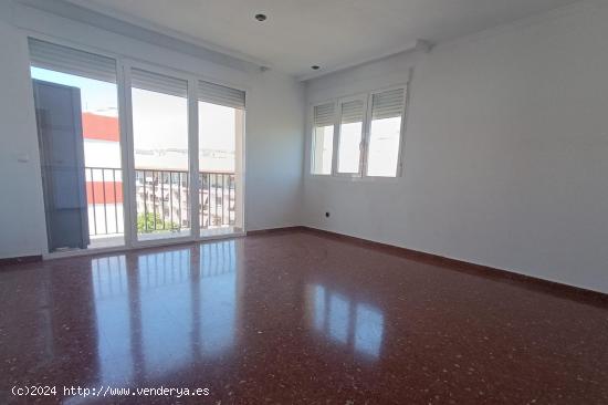  ESTUPENDA VIVIENDA EN AV. VIRGEN DE LAS ANGUSTIAS!!!!! - CORDOBA 