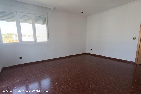 ESTUPENDA VIVIENDA EN AV. VIRGEN DE LAS ANGUSTIAS!!!!! - CORDOBA