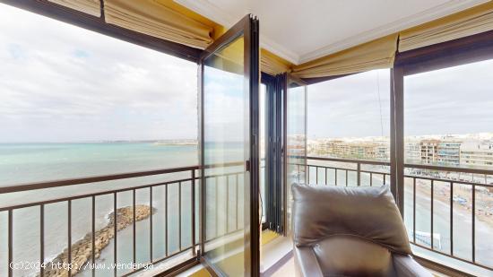  APARTAMENTO CON VISTAS AL MAR! PRIMERA LINEA. GARAJE+PISCINA. 100 M2. 3 DORM. 2 BAÑOS. - ALICANTE 