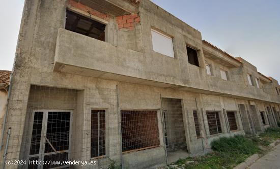 Obra parada en venta en Calle Roche  Almendricos Lorca - MURCIA