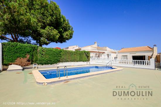 Chalet independiente en La Siesta .650m2 parcela - ALICANTE