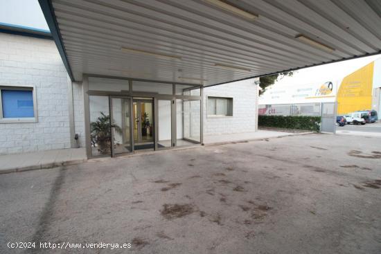 Oportunidad Única: Nave Industrial con Oficinas en Ubicación Estratégica. - MURCIA