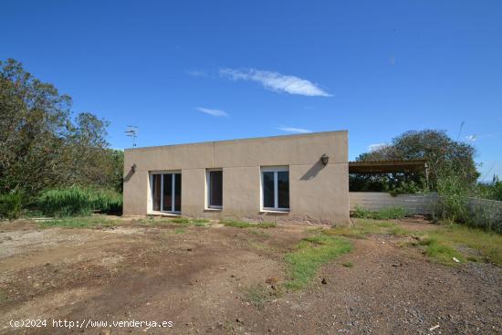  Casita de campo en zona de arrozal en Deltebre - TARRAGONA 