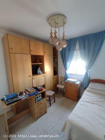 SE VENDE PISO EN CADIZ , ZONA BARRIADA - CORTE INGLES - CADIZ