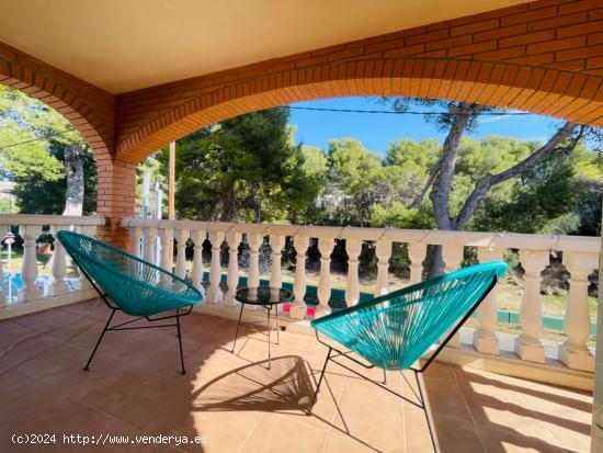 Preciosa Casa Unifamiliar. Vallpineda-Rocamar - BARCELONA